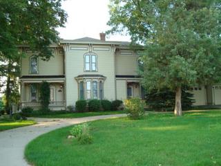 110 Slater Ave., Hinckley, IL 60520