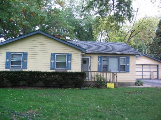 26177 N Oak Ave., Mundelein, IL 60060