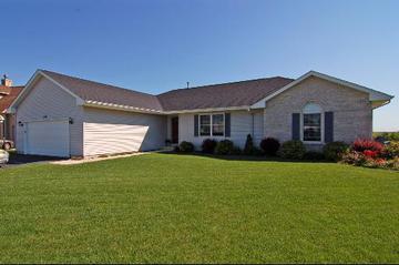 1249 Omega Cir., Dekalb, IL 60115