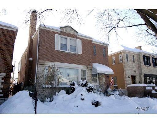 2831 W Estes Ave., Chicago, IL 60645