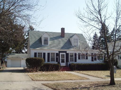 518 S Sixth St., Dekalb, IL 60115