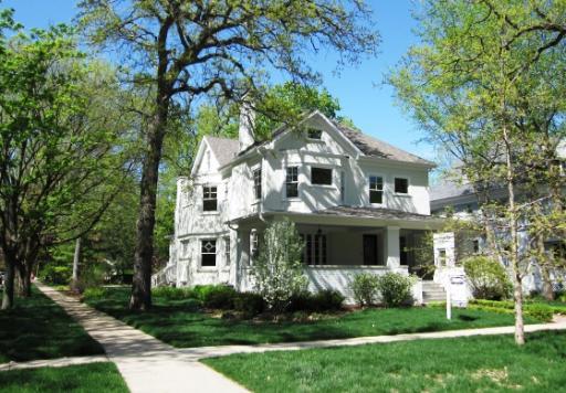 436 Lake Ave., Wilmette, IL 60091