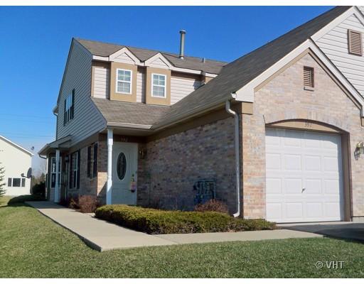 392 Crystal Ridge Dr., Crystal Lake, IL 60012