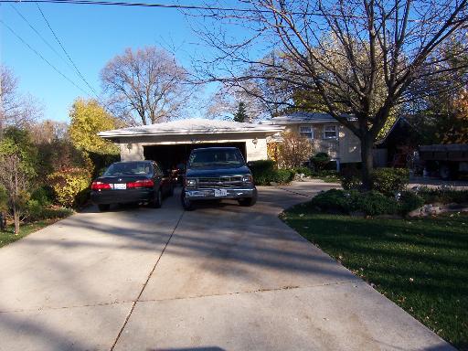 9133 N Western Ave., Des Plaines, IL 60016