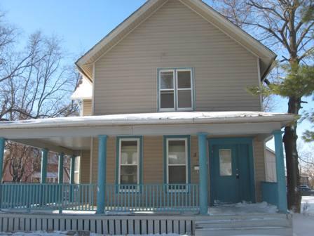 338 St Charles St., Elgin, IL 60120