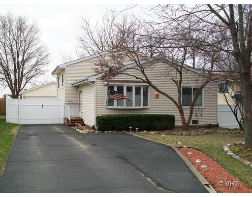 26W361 Cooley Ave., Winfield, IL 60190
