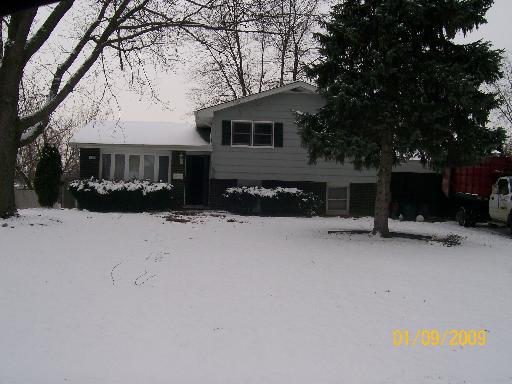 19030 Loras Ln., Country Club Hills, IL 60478