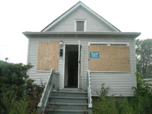 9006 S Parnell Ave., Chicago, IL 60620