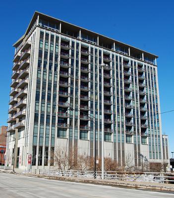 740 W Fulton Pl. #1010, Chicago, IL 60661
