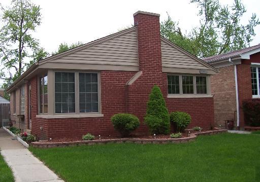 11413 S Washtenaw St., Chicago, IL 60655