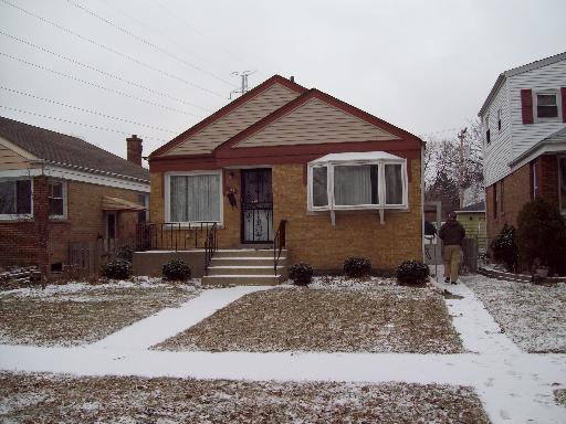103 Bohland Ave., Bellwood, IL 60104