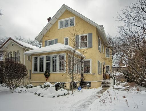 222 Woodbine Ave., Wilmette, IL 60091