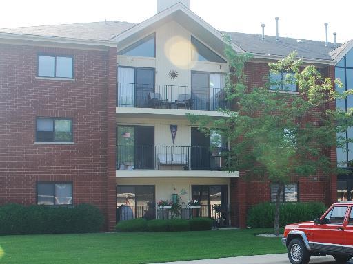 18100 Rita Rd. #1B, Tinley Park, IL 60477