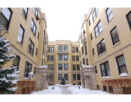 3606 N Pine Grove Ave. #2L, Chicago, IL 60613