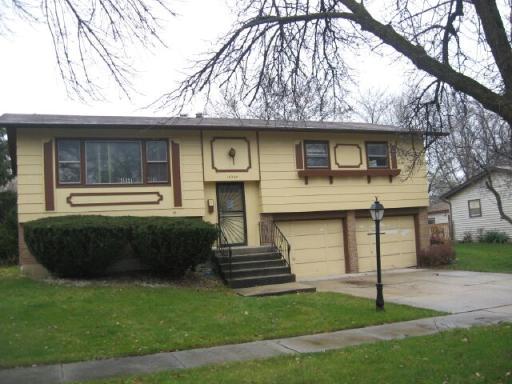 18960 Cedar Ave., Country Club Hills, IL 60478