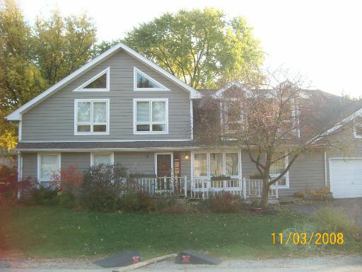 215 58th St., Clarendon Hills, IL 60514