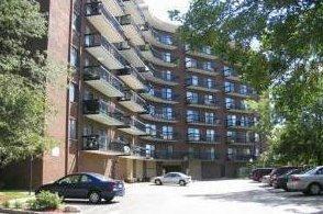 711 River Rd. #812, Des Plaines, IL 60016