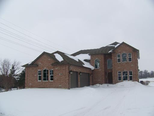 5291 Greenshire Cir., Lake In The Hills, IL 60156