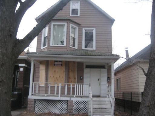 8530 S Muskegon Ave., Chicago, IL 60617