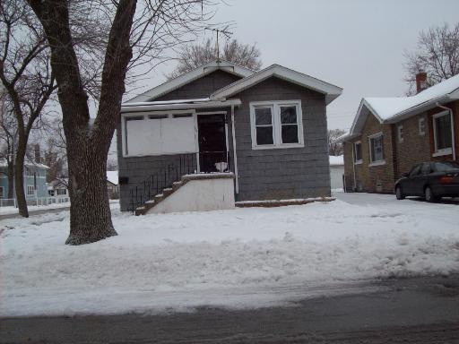 634 Douglas Ave., Calumet City, IL 60409