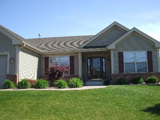 6189 Schaumburg Ln., Roscoe, IL 61073