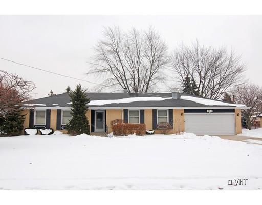 239 S Center Rd., Frankfort, IL 60423