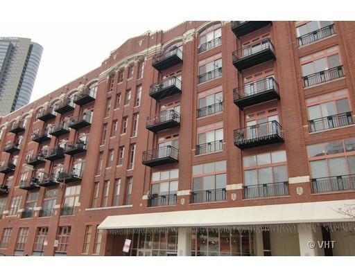 360 W Illinois St. #3E, Chicago, IL 60654