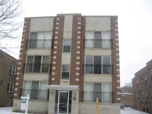 2525 W Farragut St. #2W, Chicago, IL 60625