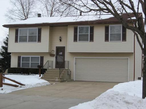 2181 Charleston Dr., Aurora, IL 60506