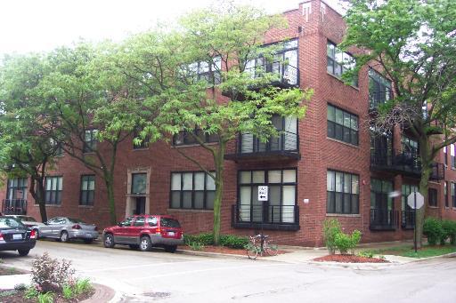 1670 N Claremont St. #202, Chicago, IL 60647