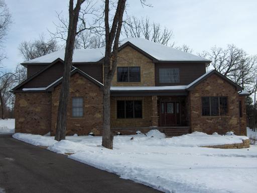 13129 Promontory Tr., Roscoe, IL 61073