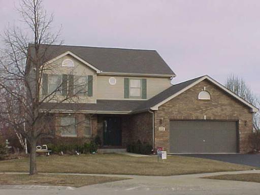 212 Fox Chase North Dr., Oswego, IL 60543