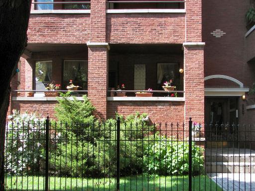 2704 W Giddings #1, Chicago, IL 60625