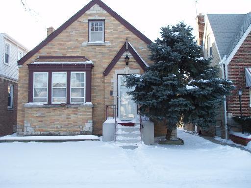 2832 N Mont Clare Ave., Chicago, IL 60634