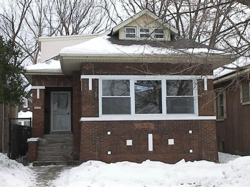 7527 S Luella Ave., Chicago, IL 60649