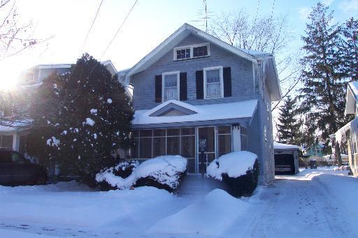 917 Lebanon St., Aurora, IL 60505