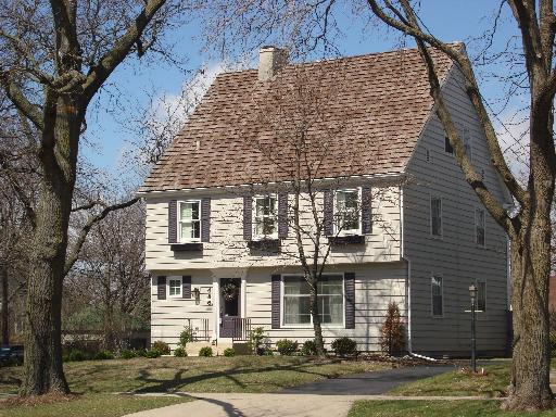 486 Hill Ave., Glen Ellyn, IL 60137