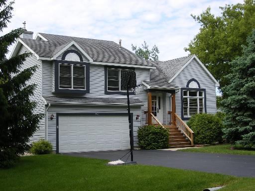 1909 Grandview Dr., Mchenry, IL 60051