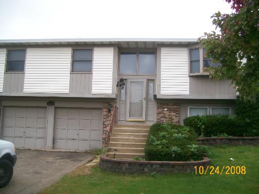 1706 Gilberto St., Glendale Heights, IL 60139