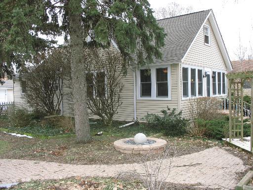 283 Corrine Ave., Crystal Lake, IL 60014
