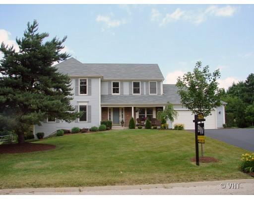 206 Burning Bush Tr., Crystal Lake, IL 60012