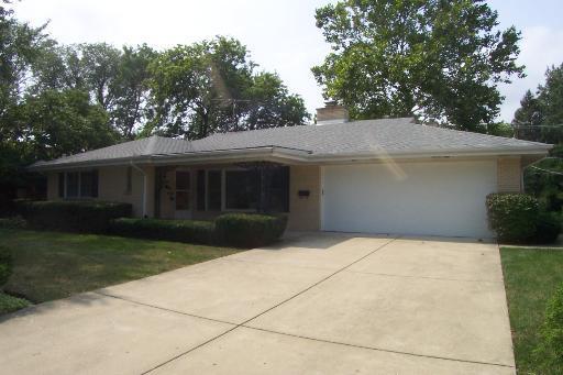 604 S Pine St., Mount Prospect, IL 60056