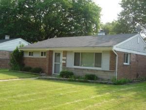 1374 Hirsch Ave., Calumet City, IL 60409