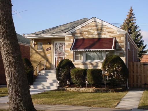 8244 S Troy St., Chicago, IL 60652