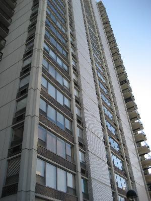 1460 N Sandburg Ter. #905, Chicago, IL 60610