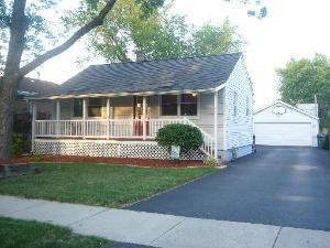 9611 S Natoma Ave., Oak Lawn, IL 60453