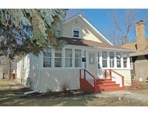 110 Maple St., Crystal Lake, IL 60014