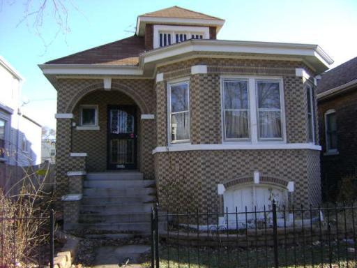 8519 S Oglesby Ave., Chicago, IL 60617