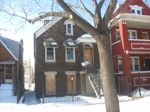 8704 S Manistee Ave., Chicago, IL 60617