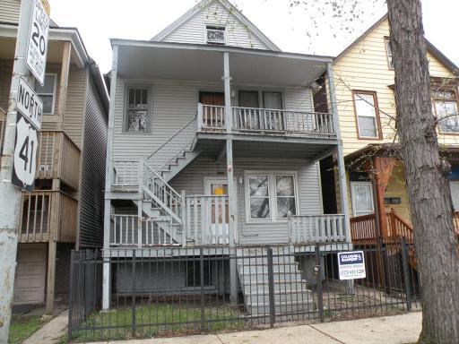8379 S Bond Ave., Chicago, IL 60617